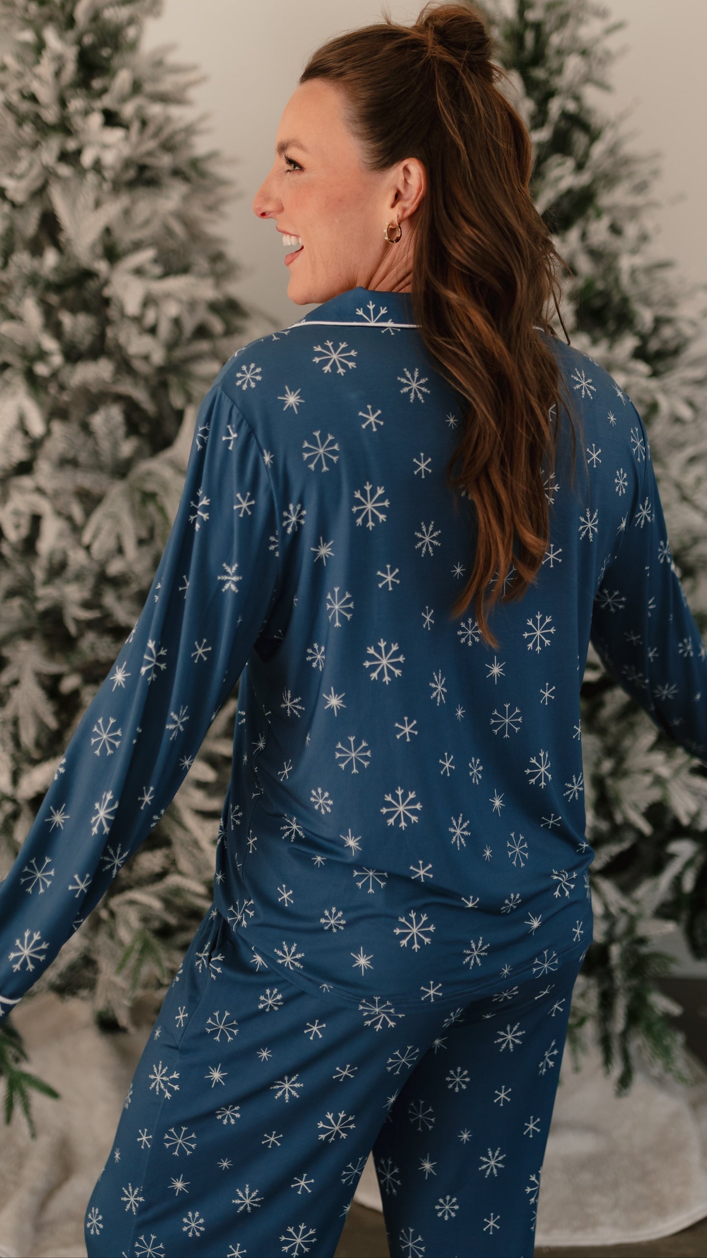 Women's Button Up Set In Snowflakes
