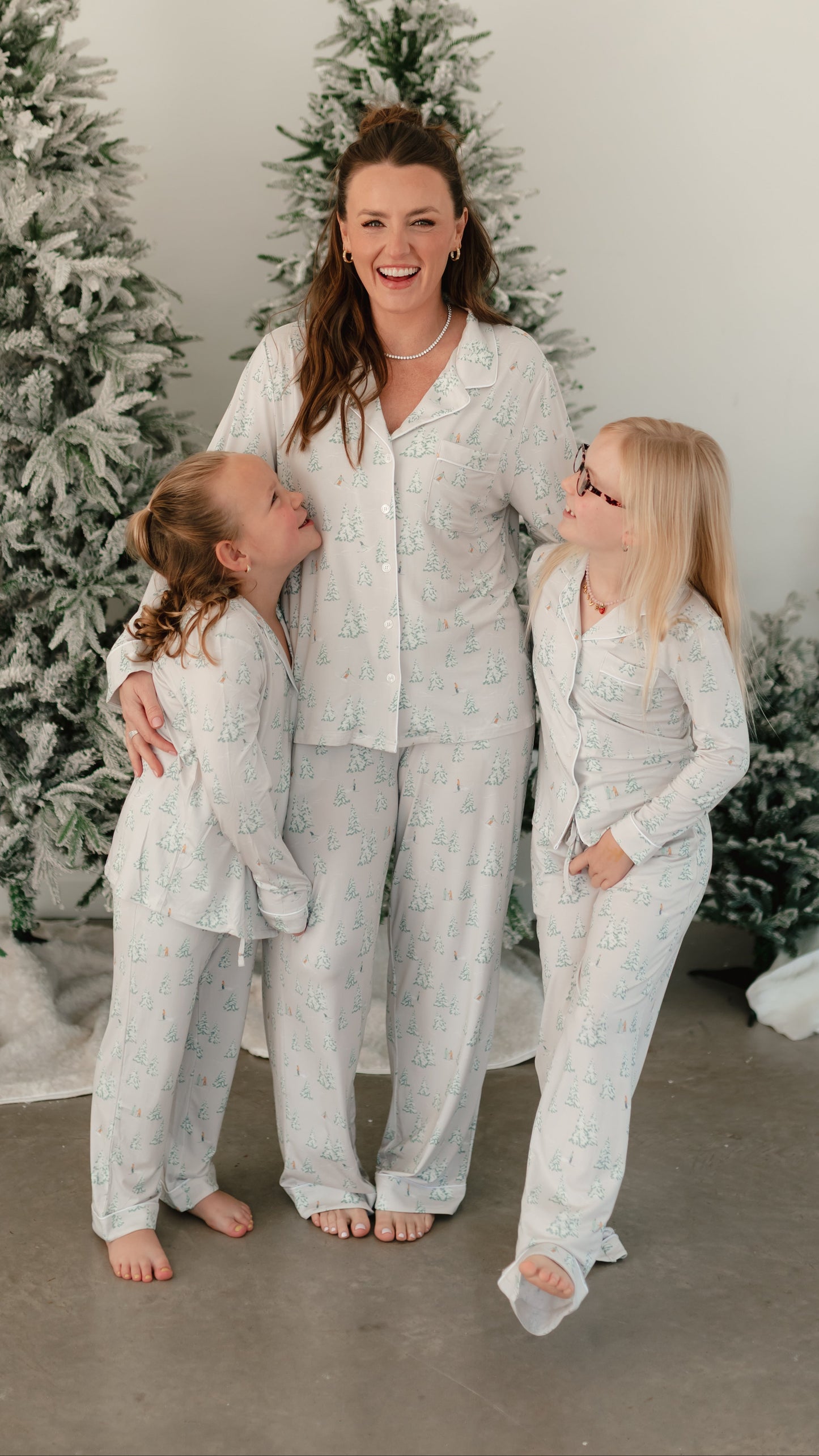 Girl's Button Up Set in Ski Trip