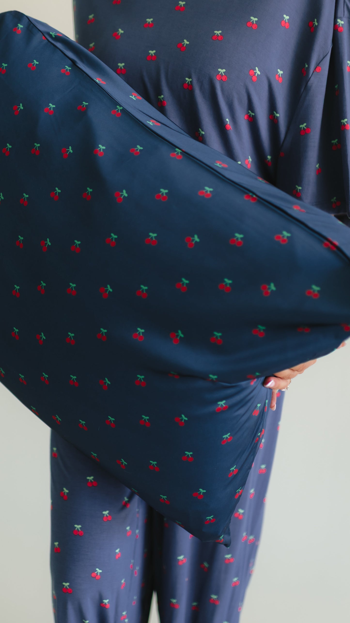 Satin Pillowcase in Cherries