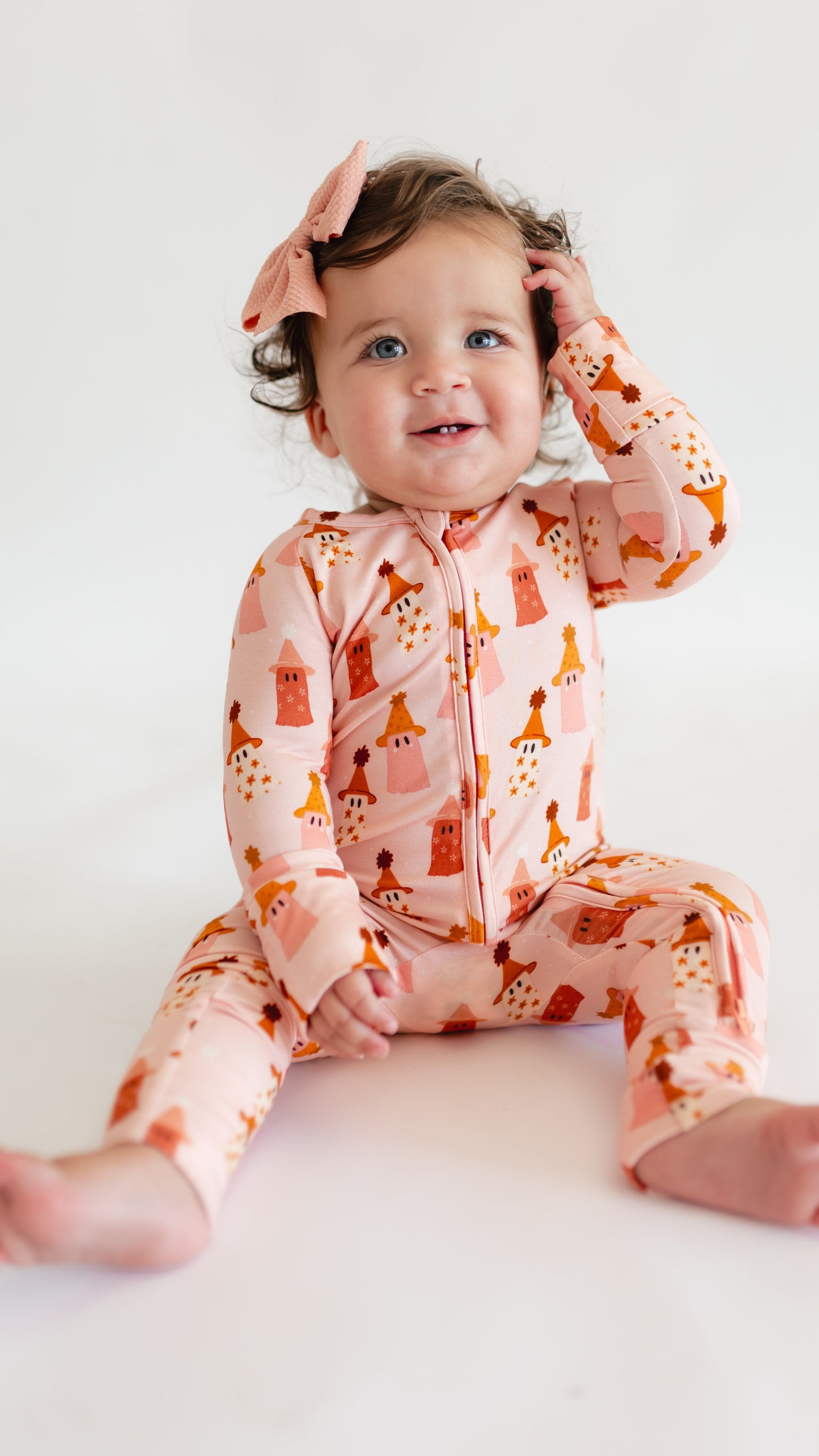 Infant Romper in Pink Ghosts