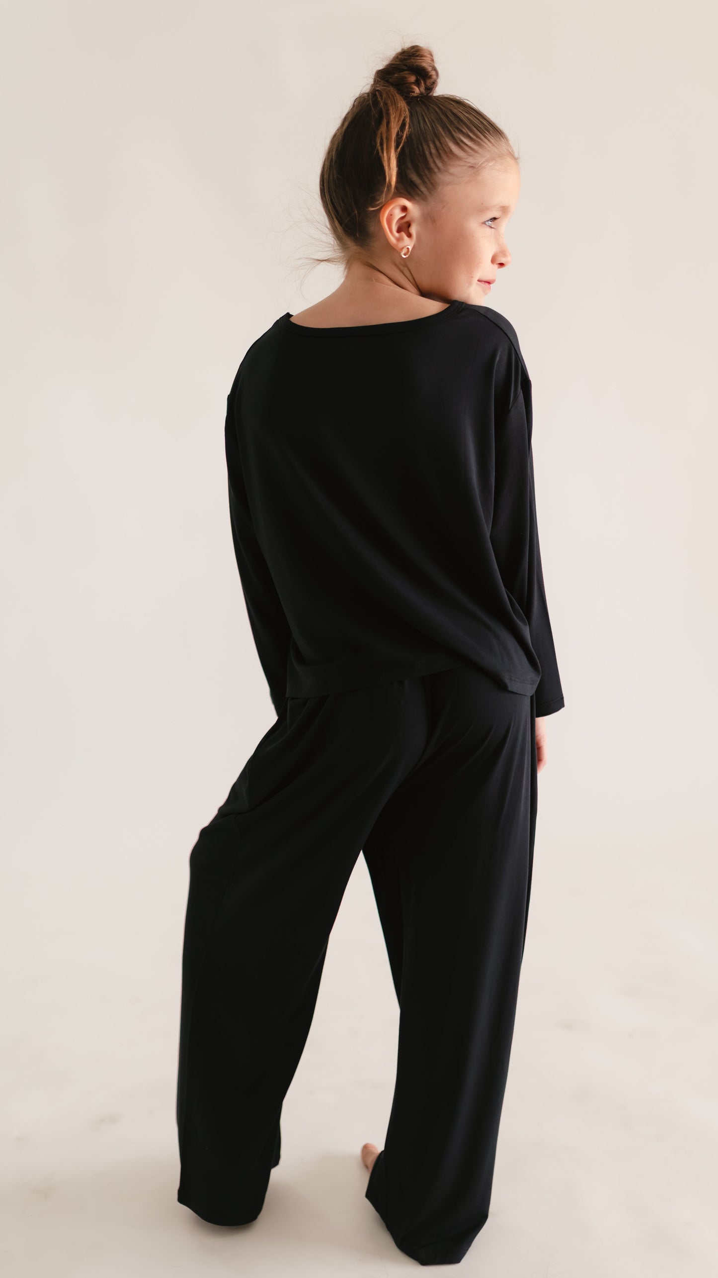 Girl's Long Sleeve and Pants Set in Solid Black