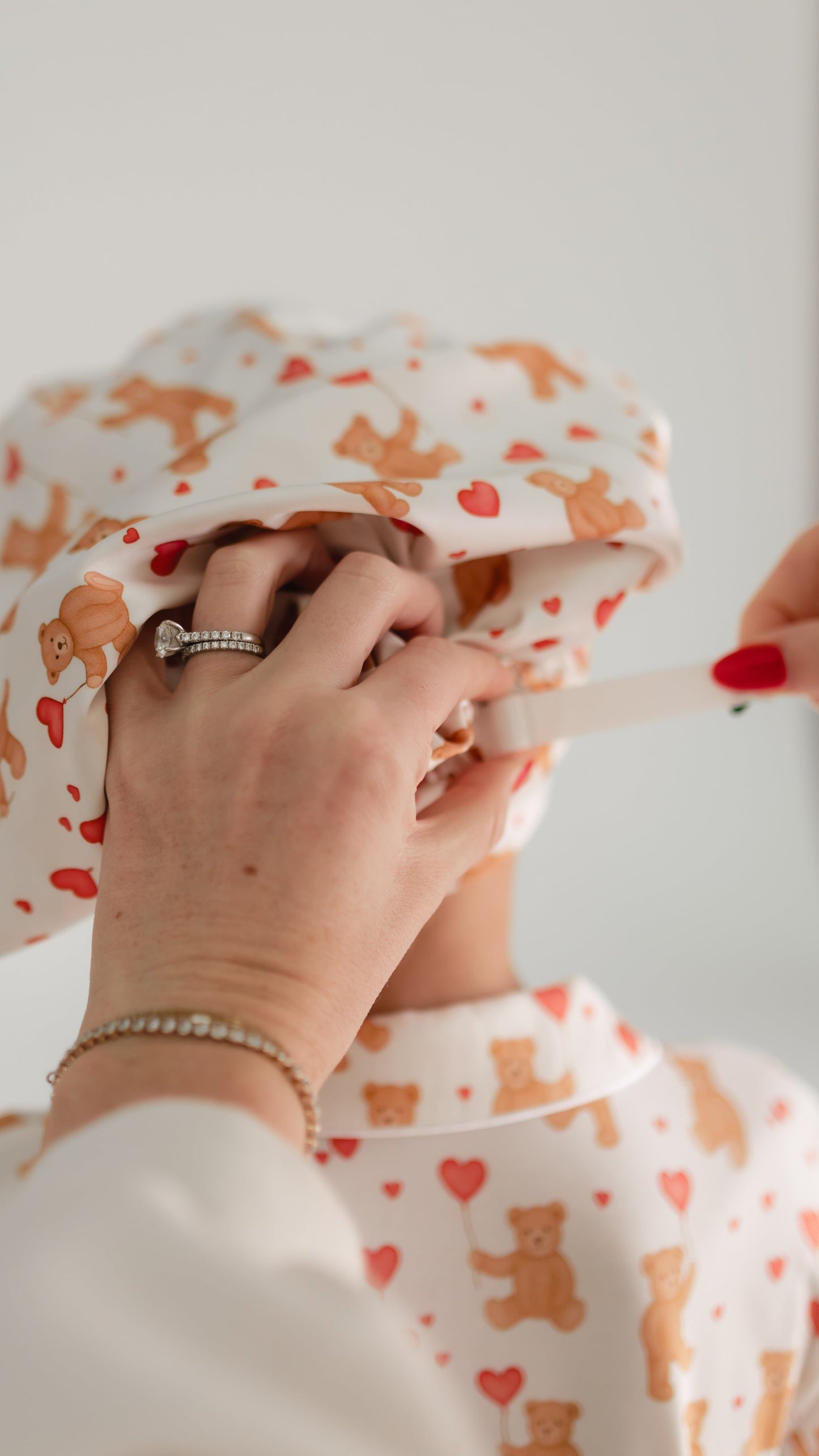Kids Satin Bonnet in Heart Bears