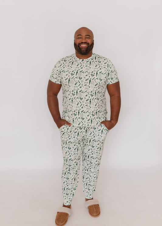 Adult Jogger Set In Vintage Christmas