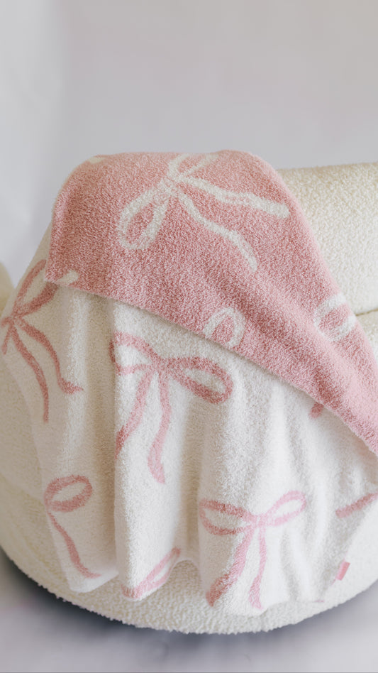 Youth Plush Throw Blanket in Halle