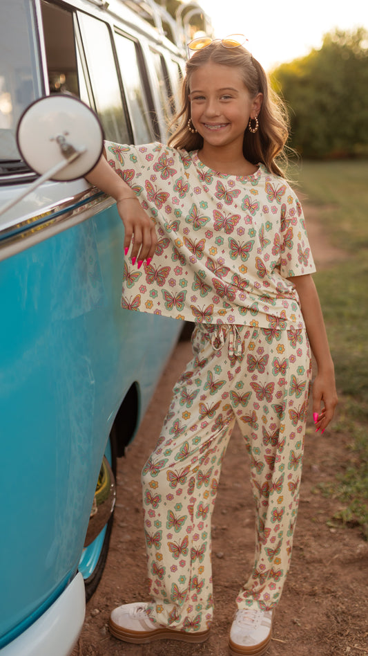 Girl's T-Shirt and Pants Set in Groovy Butterfly