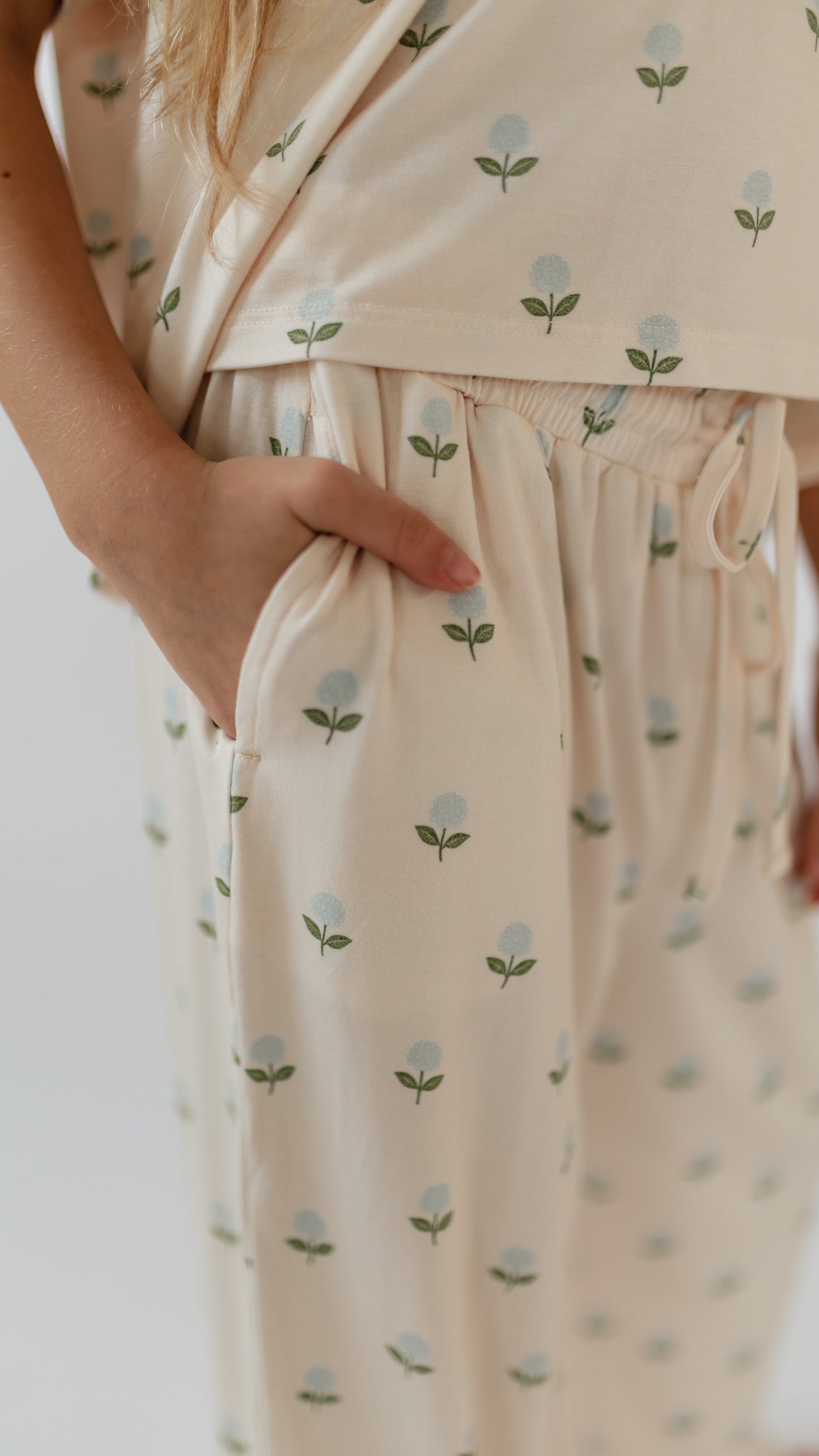 Girl's T-Shirt and Pants Set  in Hydrangea Dream