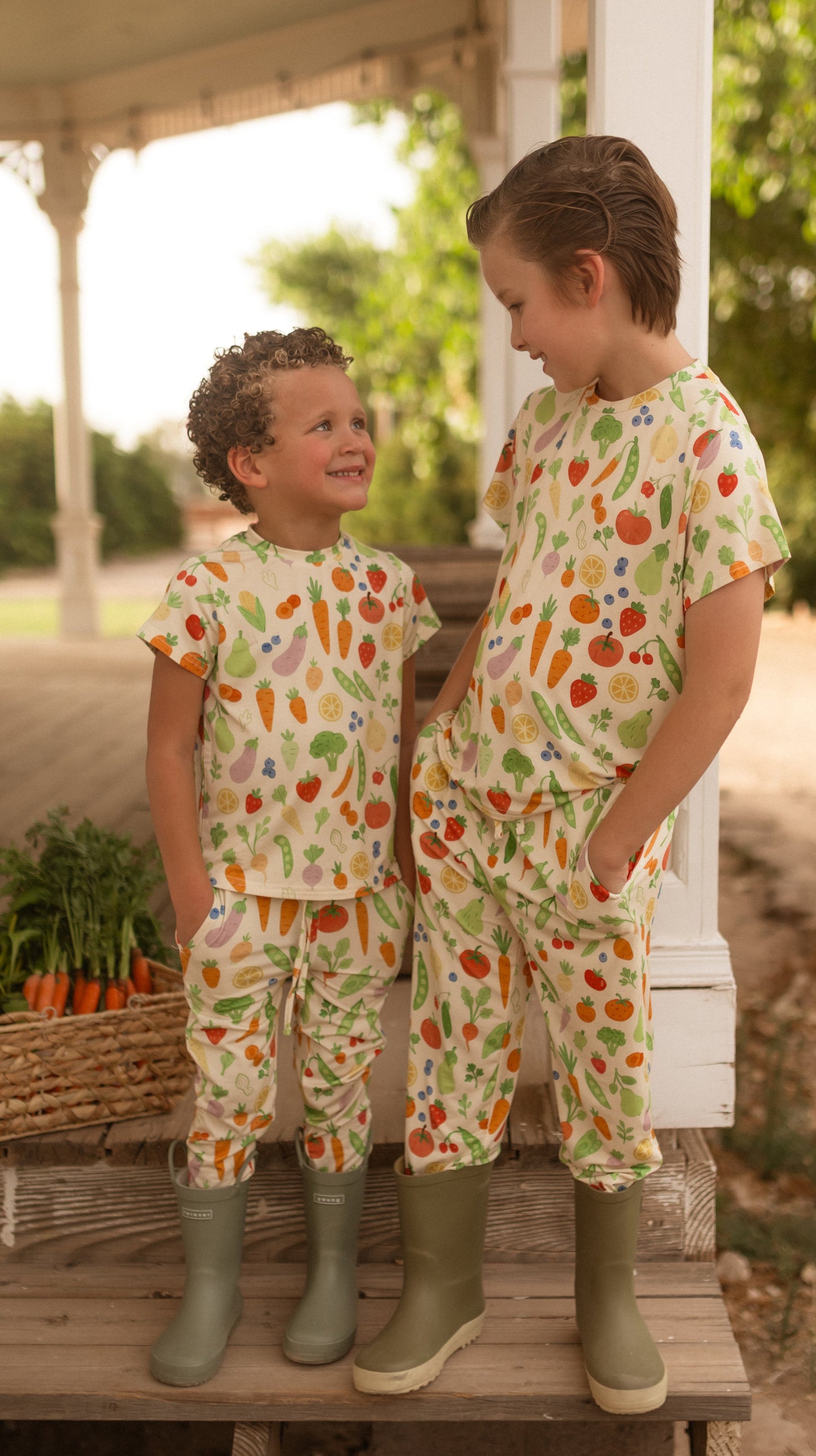 Youth Jogger Set In Farmers Market