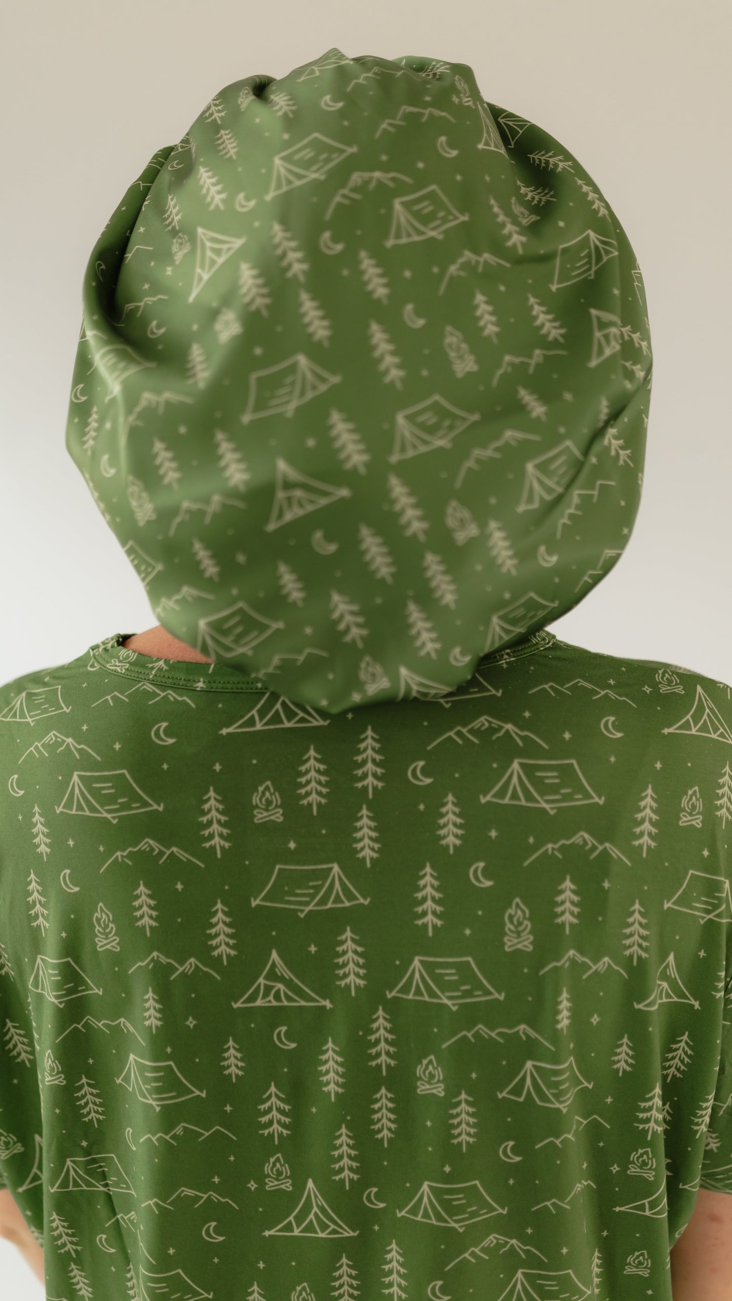 Kids Satin Bonnet in Starry Pines