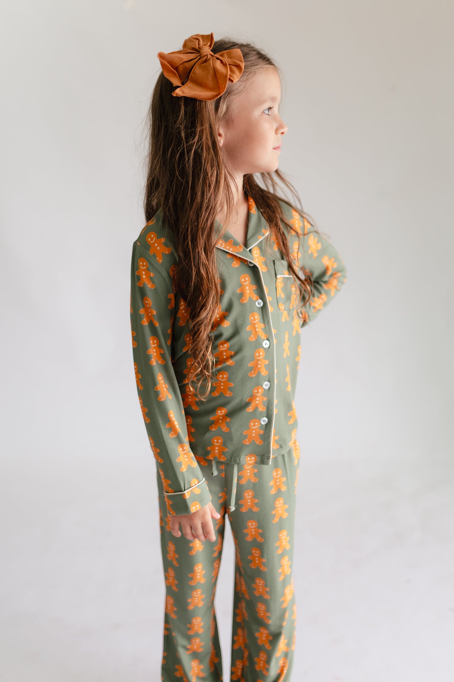 Girl's Button Up Set in Gingerbreads