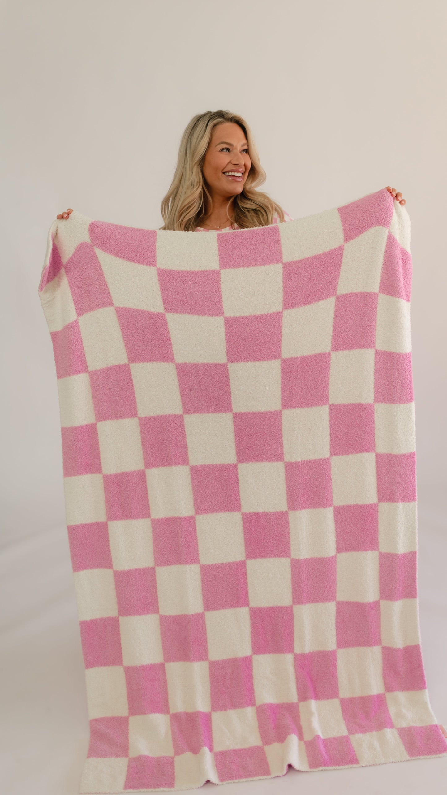 Youth Plush Throw Blanket in Pink Checkered