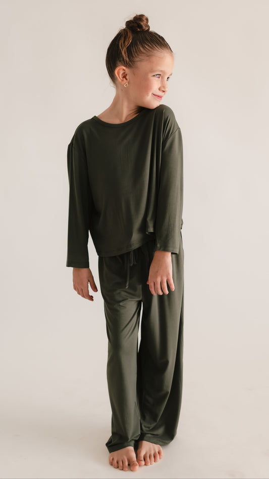 Girl's Long Sleeve and Pants Set in Emerald Green