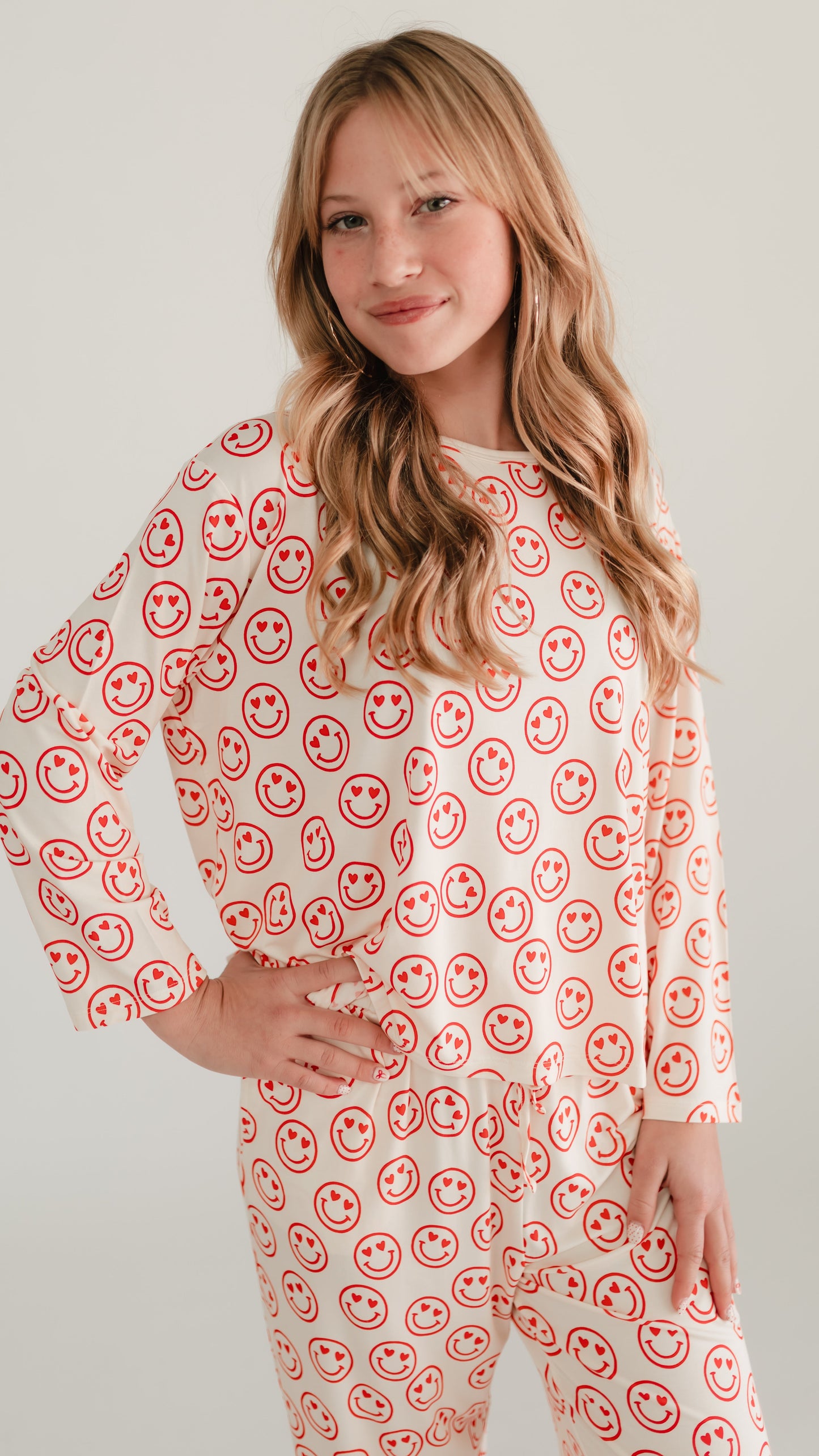 Girl's Long Sleeve and Pants Set in Heart Smileys
