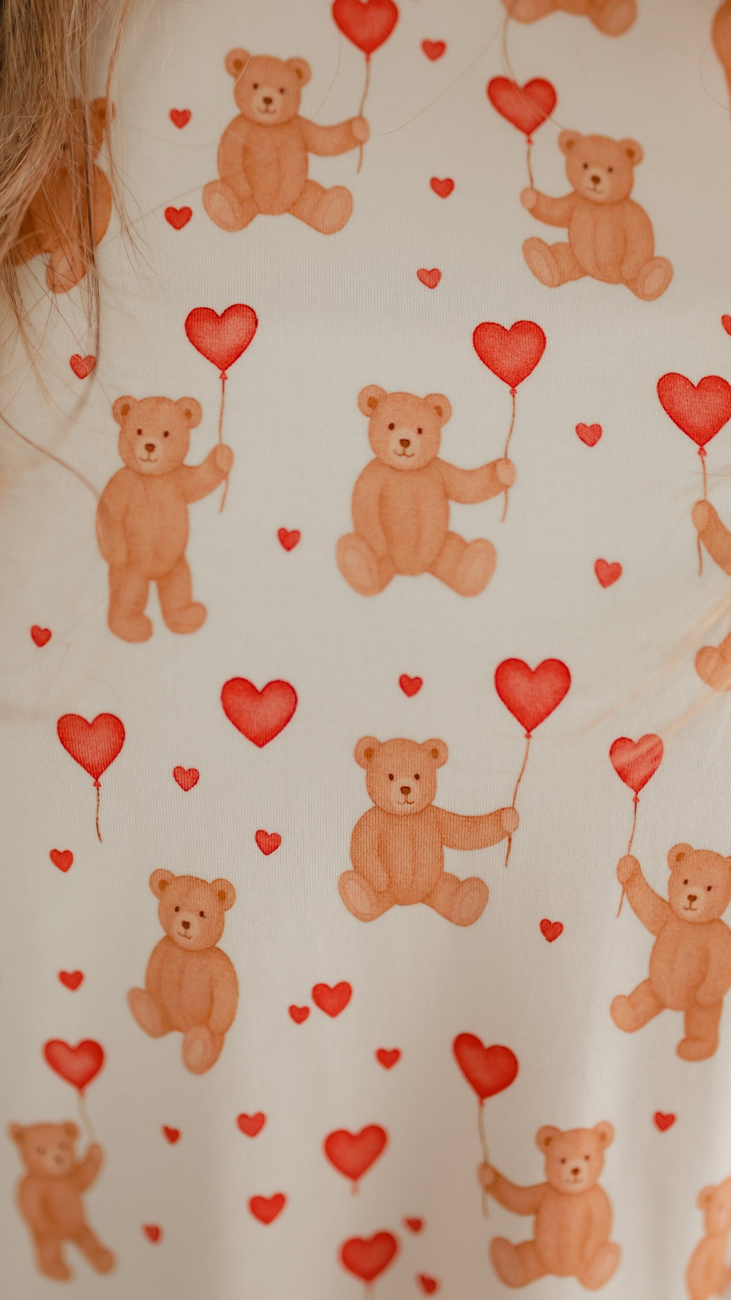 Women's T-Shirt and Pants Set in Heart Bears