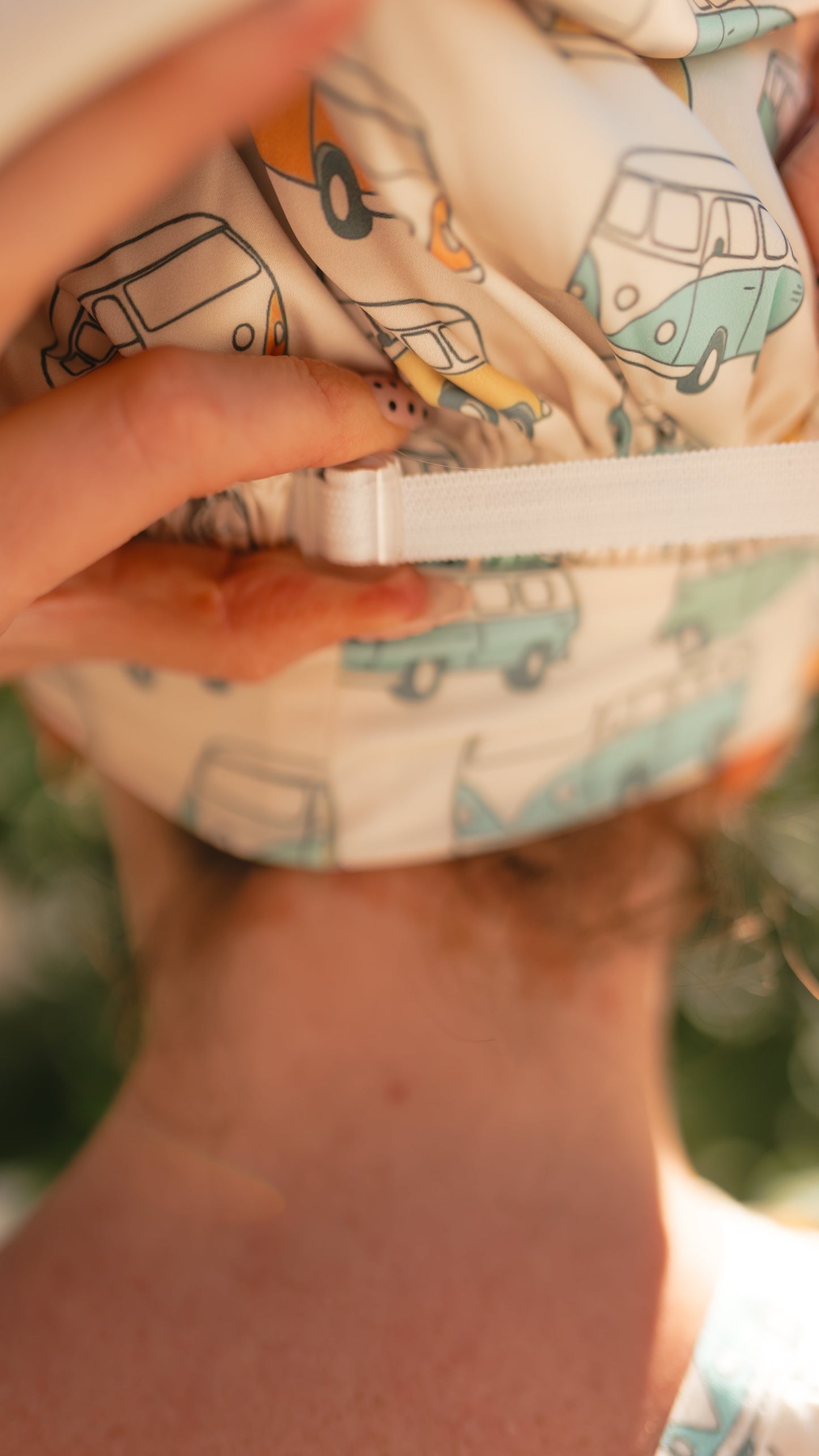 Kid's Satin Bonnet in Groovy Bus