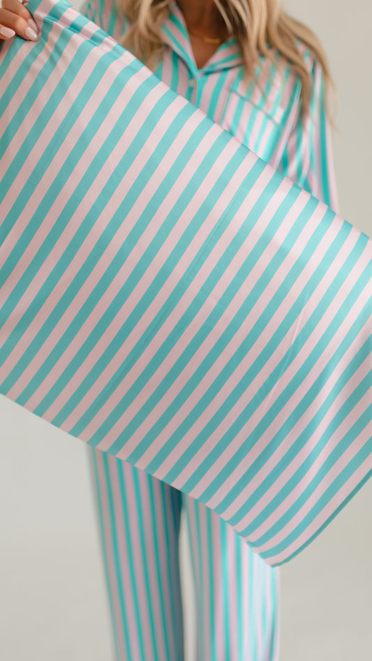 Satin Pillowcase in Cotton Candy Stripes