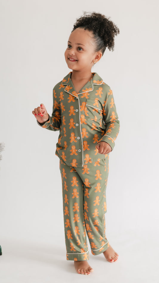 Girl's Button Up Set in Gingerbreads