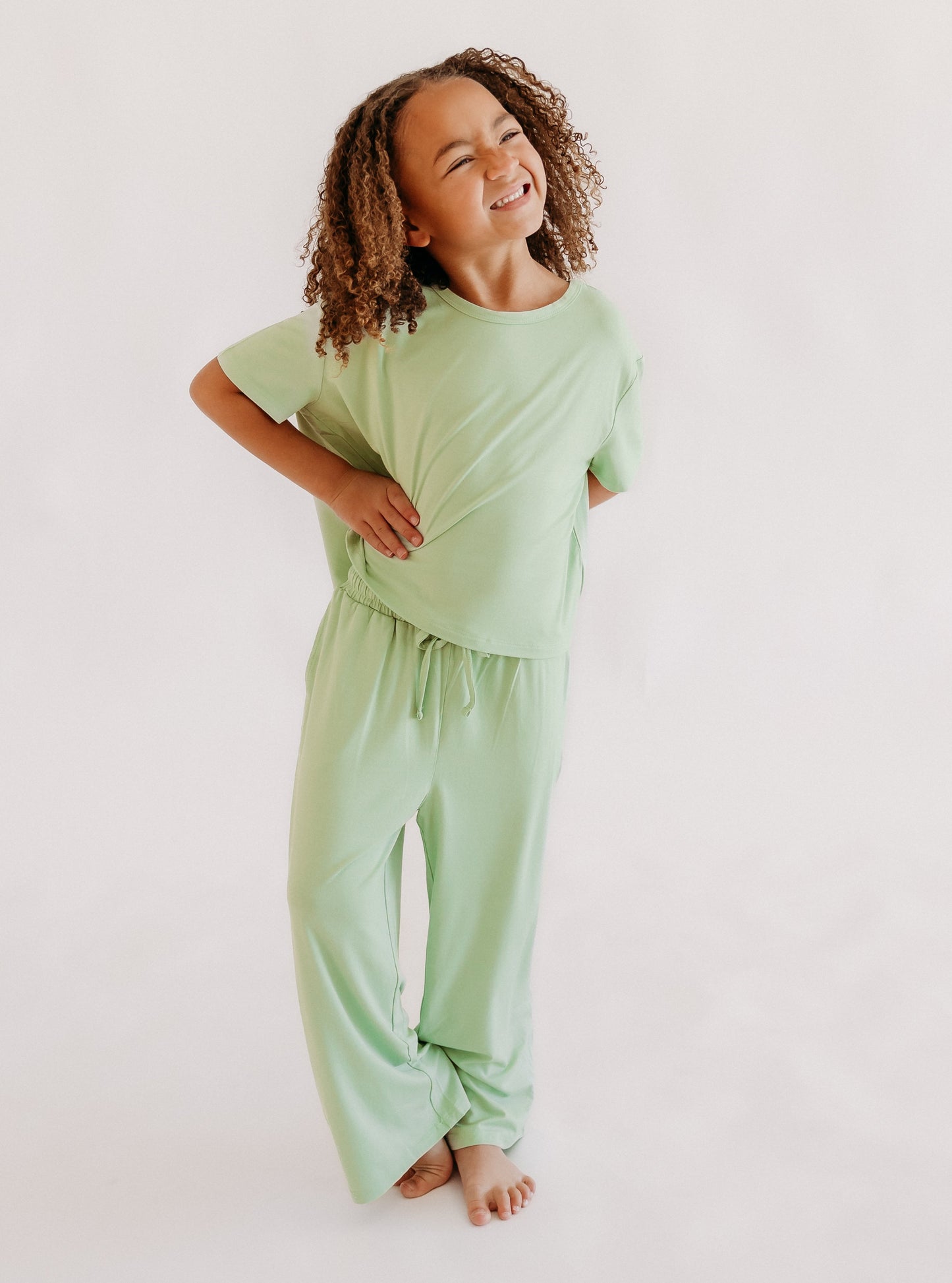 Girls T-shirt Lounge Set in Sage Green