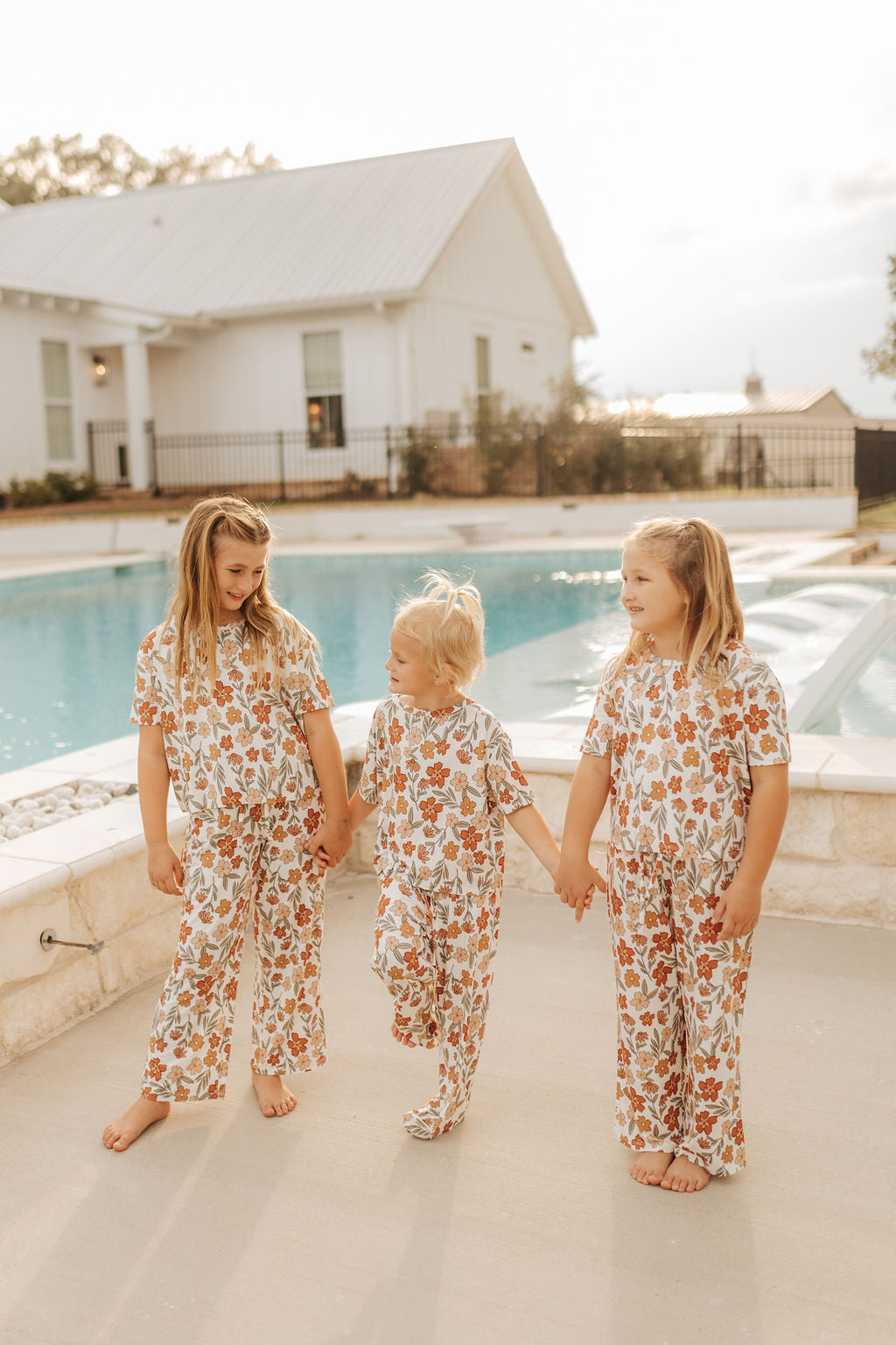 Girls T-Shirt Lounge Set In Wildflowers