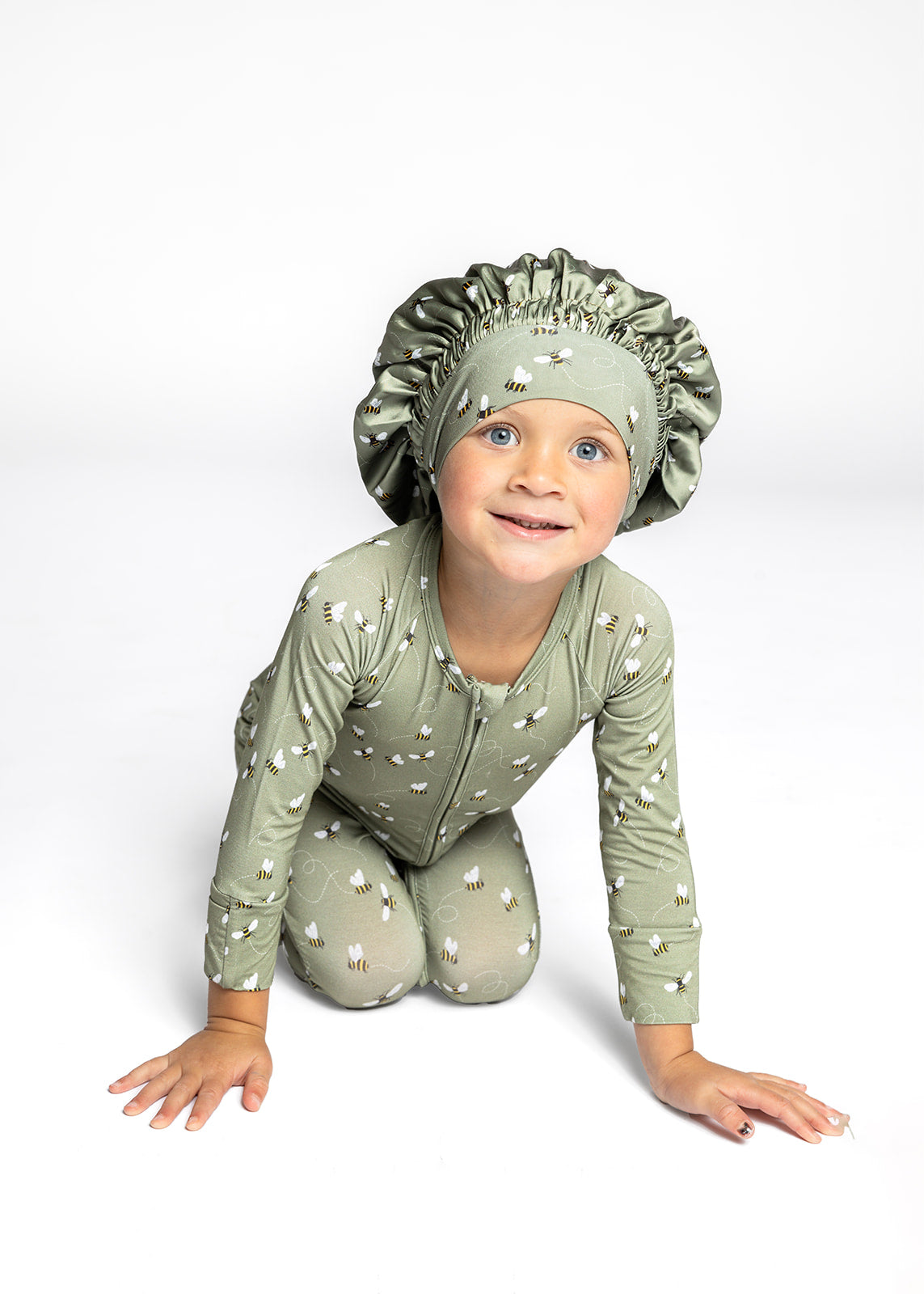 Kids Satin Bonnet in Bees