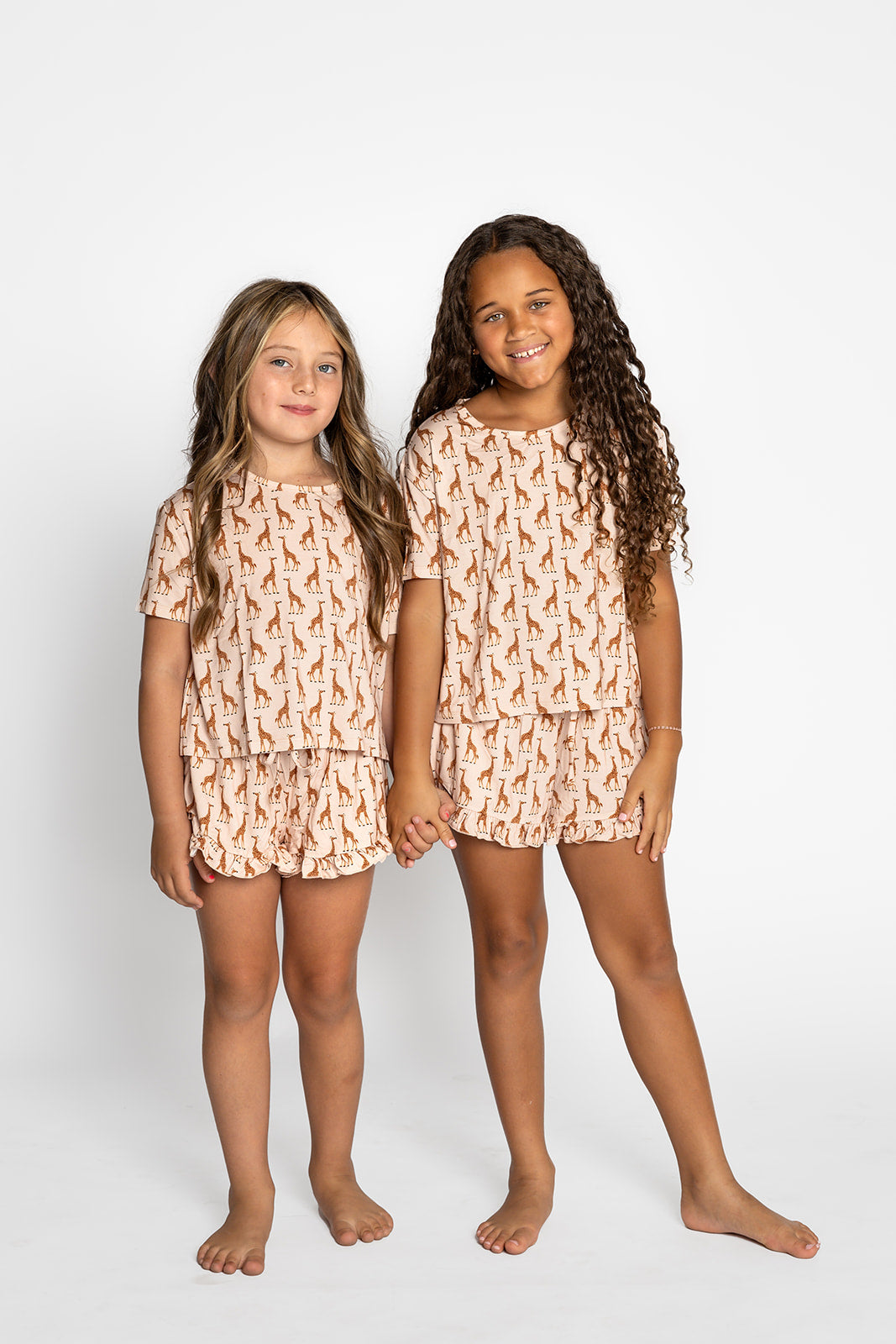 Kids Ruffle Set in Giraffes